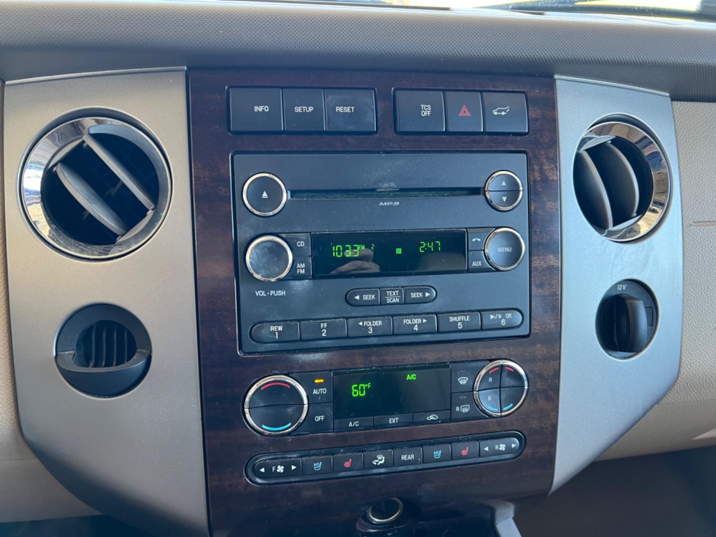 2013 White /Tan Ford Expedition XLT W/Leather (1FMJU1H58DE) with an 5.4 V8 engine, Automatic transmission, located at 4520 Airline Hwy, Baton Rouge, LA, 70805, (225) 357-1497, 30.509325, -91.145432 - 2013 Ford Expedition XLT 146K Miles, 5.4 V8, Leather Seats, 7 Passenger Seating, Sunroof, Power Windows, Locks, Mirrors & Seat, Cold A/C, Tow Pkg. NO IN HOUSE FINANCING. FOR INFO PLEASE CONTACT JEFF AT 225 357-1497 CHECK OUT OUR A+ RATING WITH THE BETTER BUSINESS BUREAU WE HAVE BEEN A FAMILY OWNED A - Photo#13